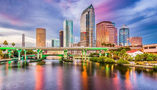 Tampa Travel Guide: Airports, Hotels, Must-See Spots & Car Service