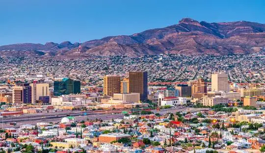 El Paso Travel Guide: Airports, Hotels, Must-See Spots & Car Service